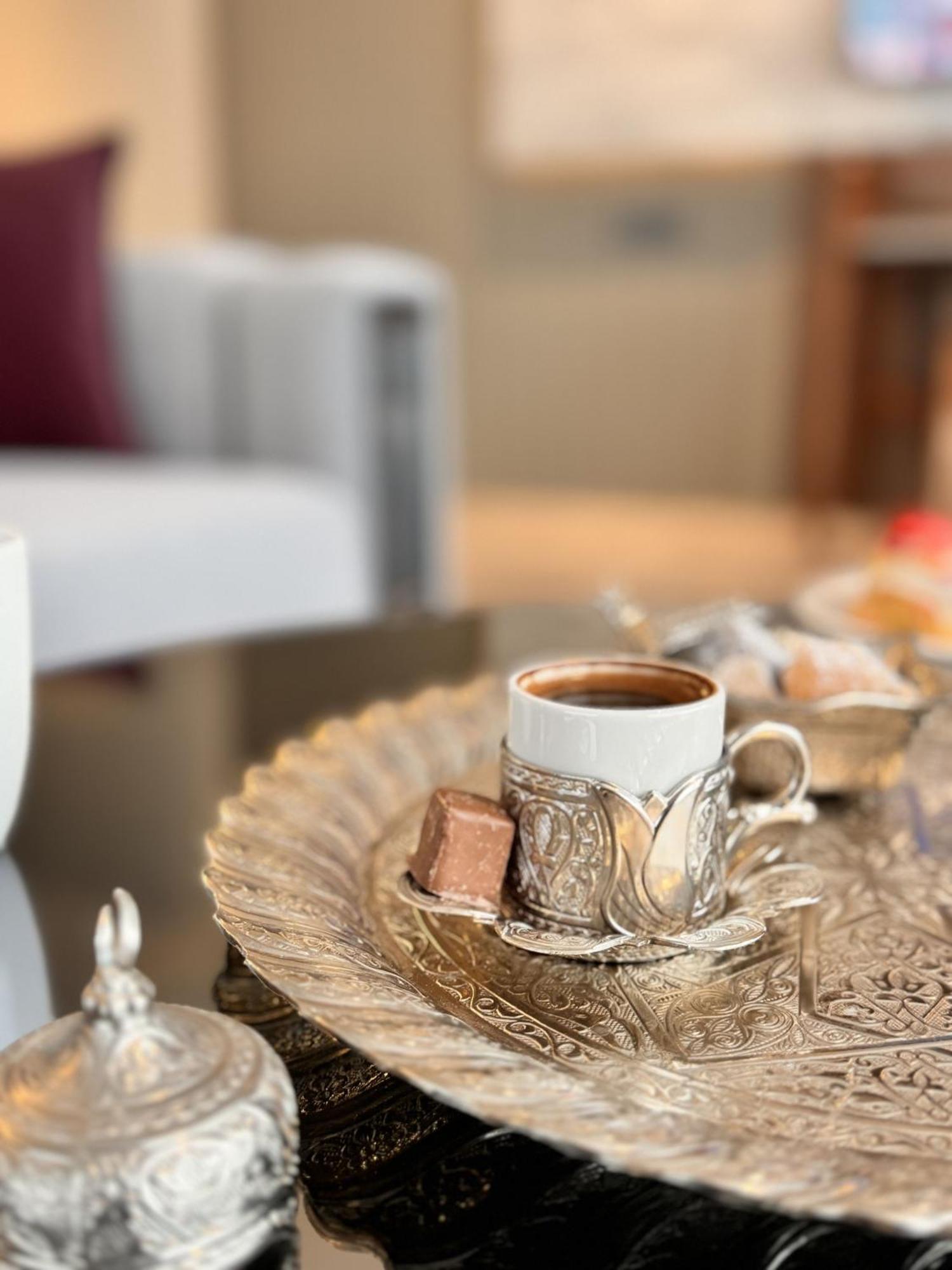 Ezkar Bathonea Art Istanbul Hotel ภายนอก รูปภาพ