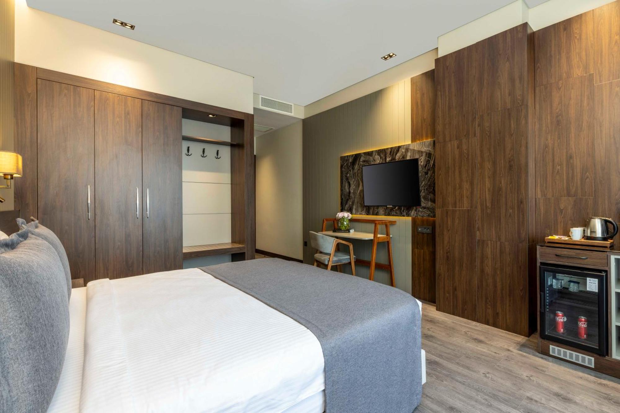 Ezkar Bathonea Art Istanbul Hotel ภายนอก รูปภาพ