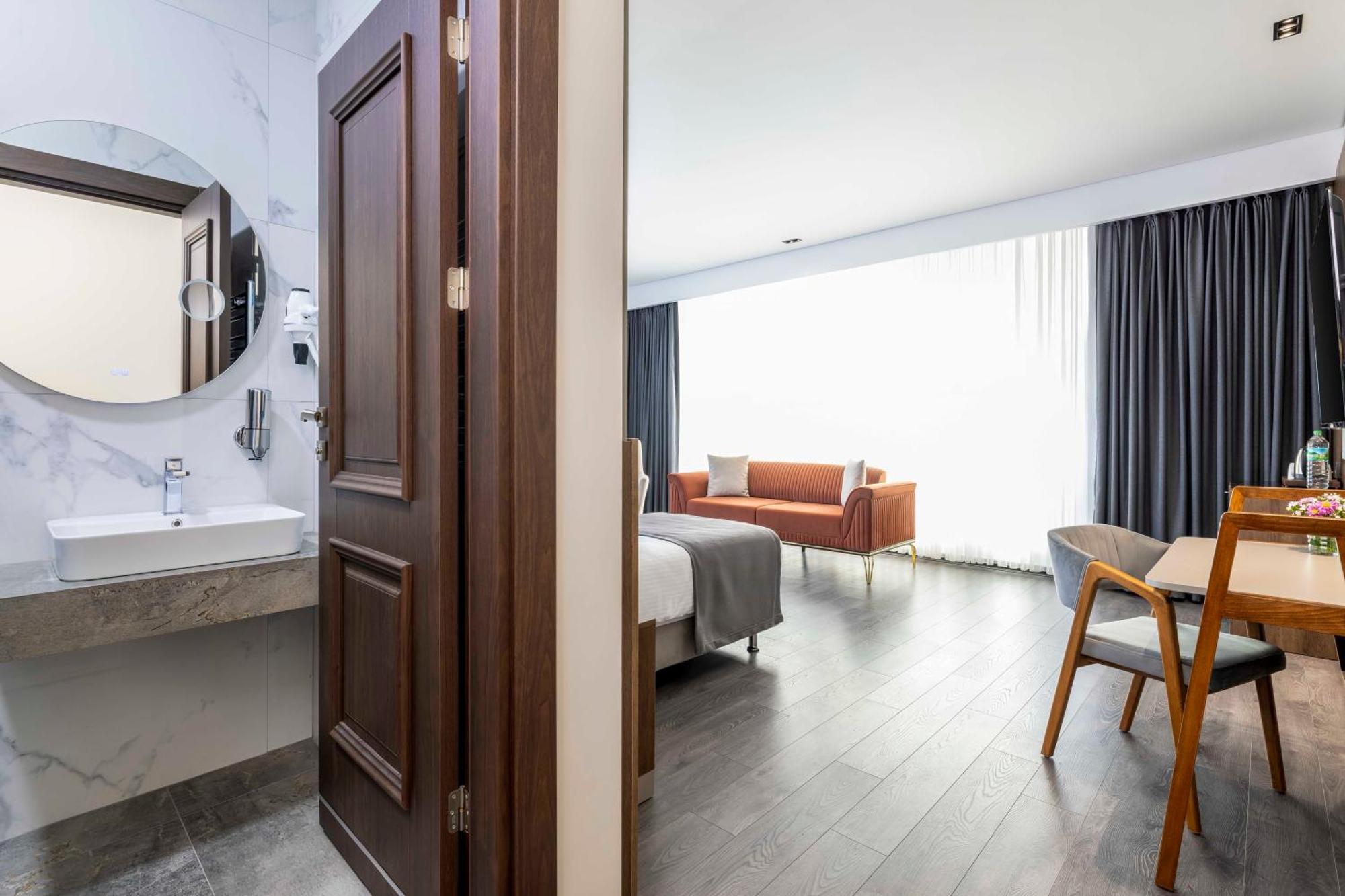 Ezkar Bathonea Art Istanbul Hotel ภายนอก รูปภาพ