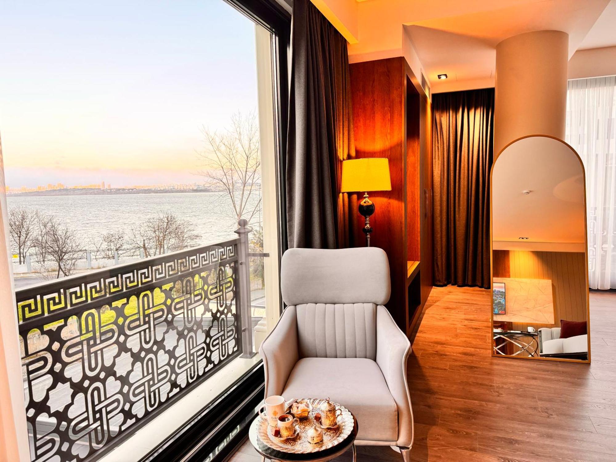 Ezkar Bathonea Art Istanbul Hotel ภายนอก รูปภาพ